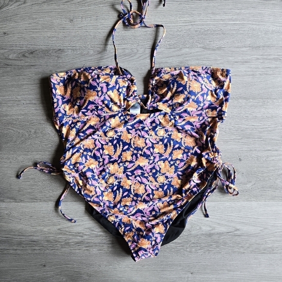 J Crew Plus Size 24 Floral One Piece Swimsuit Halter Cutout Tropical Print NWT - Picture 3 of 9